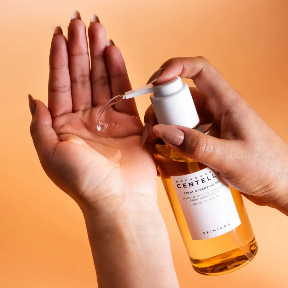 Skin1004 Madagascar Centella Light Cleansing Oil - Image 3